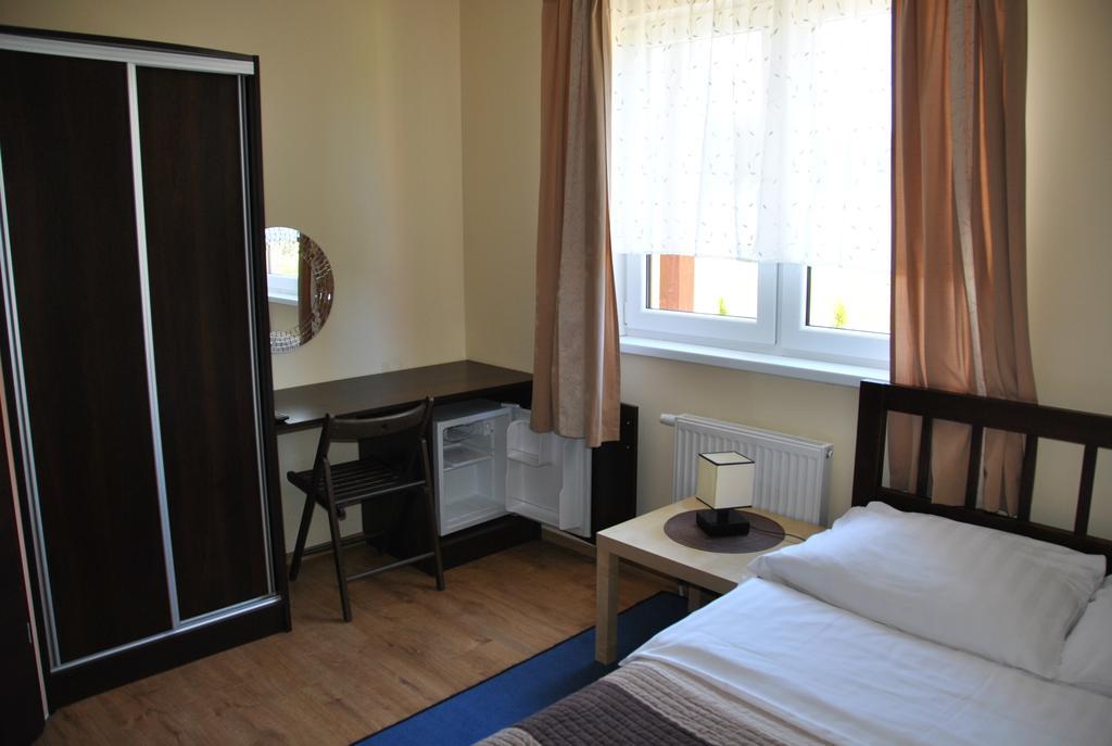 Krzywy Domek W Ostrowie Morza Brzeg Ostrowo  Habitación foto