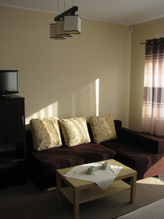 Krzywy Domek W Ostrowie Morza Brzeg Ostrowo  Habitación foto
