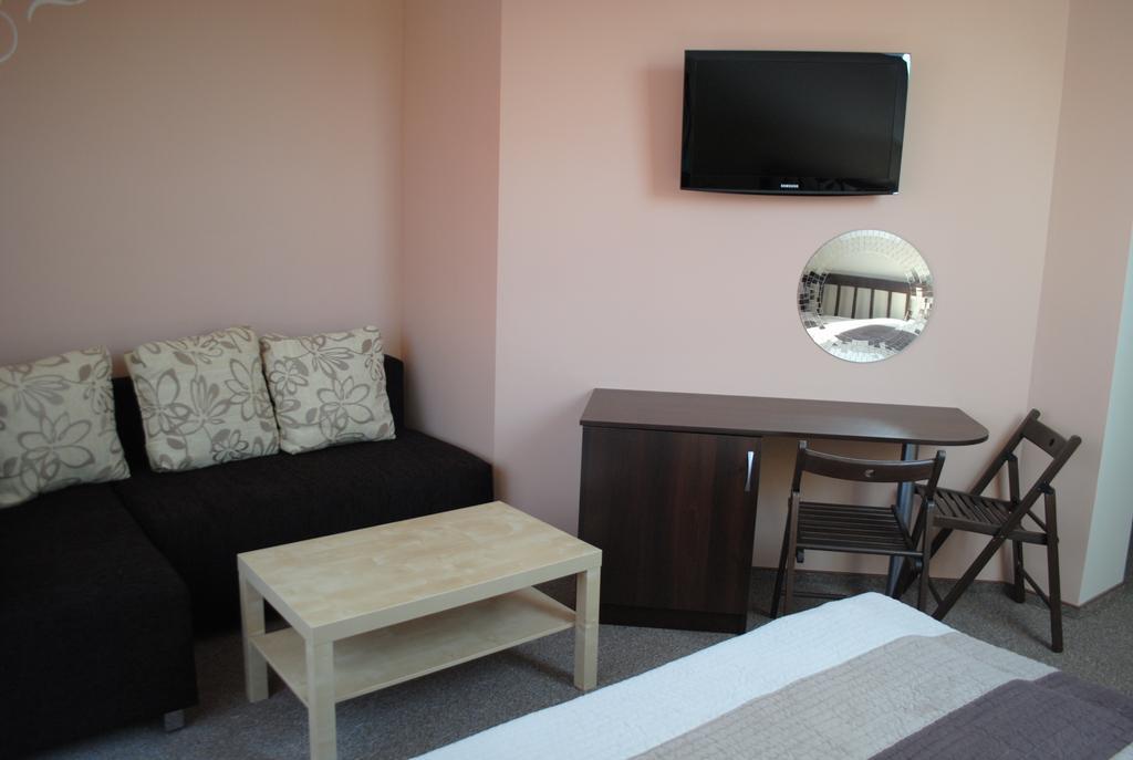 Krzywy Domek W Ostrowie Morza Brzeg Ostrowo  Habitación foto